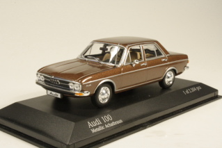 Audi 100 1969, ruskea
