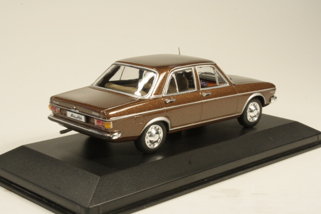 Audi 100 1969, brown