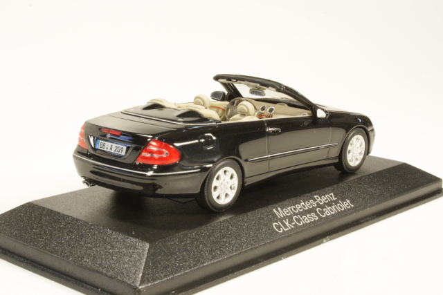 Mercedes CLK Cabriolet, musta