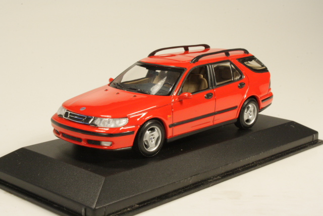 Saab 9-5 Break 1999, punainen