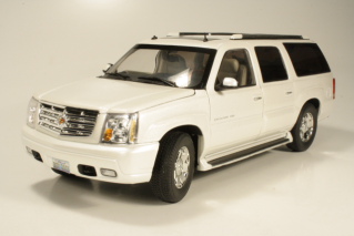 Cadillac Escalade ESV 2003, valkoinen