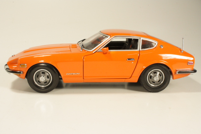 Datsun 240Z 1972, oranssi