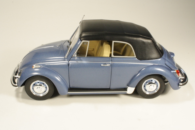 VW 1302LS Cabriolet 1971, blue