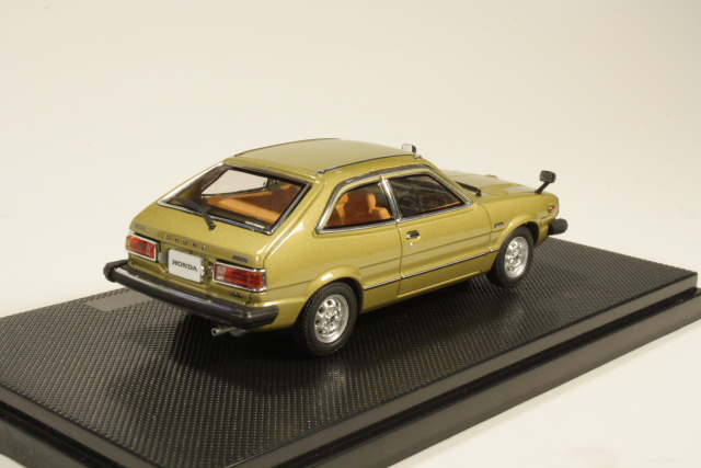 Honda Accord EX 1976, gold