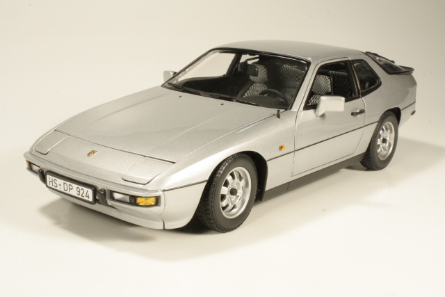 Porsche 924 1985, silver
