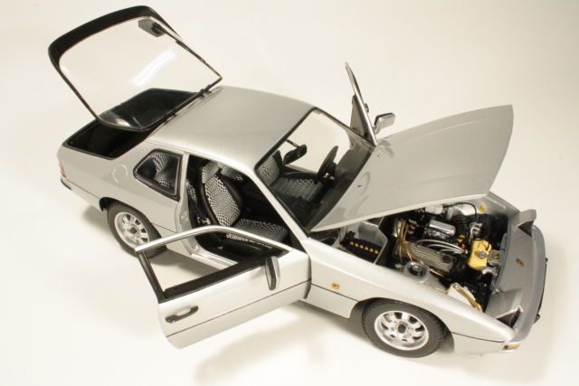 Porsche 924 1985, silver