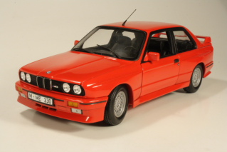BMW M3 1987, punainen