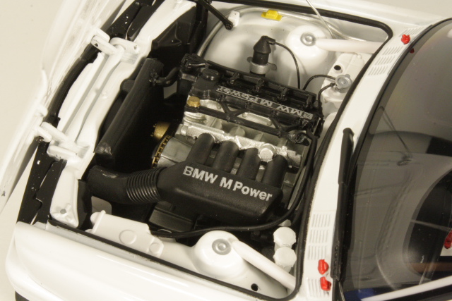 BMW M3 (e30) DTM "Plain Body Version", valkoinen