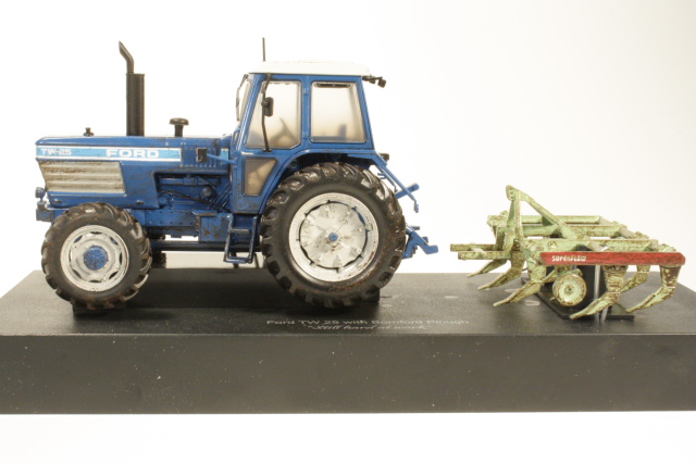 Ford TW-25 with Bomford Superflow Plough
