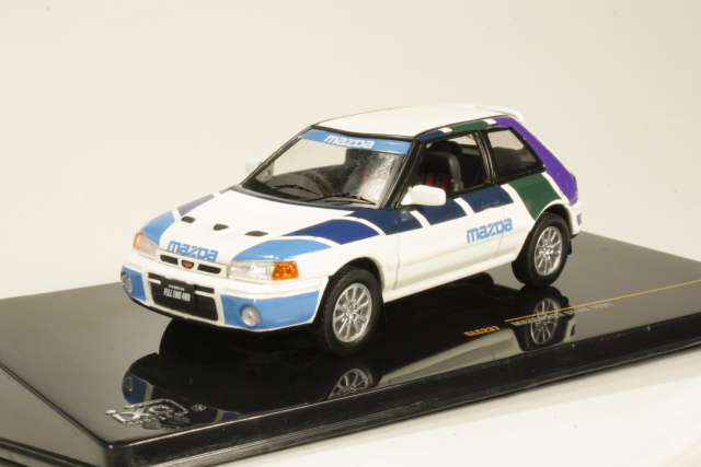 Mazda 323 GT-Ae 1989, valkoinen/sininen