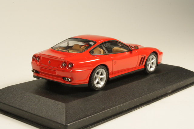 Ferrari 575 M Maranello, red