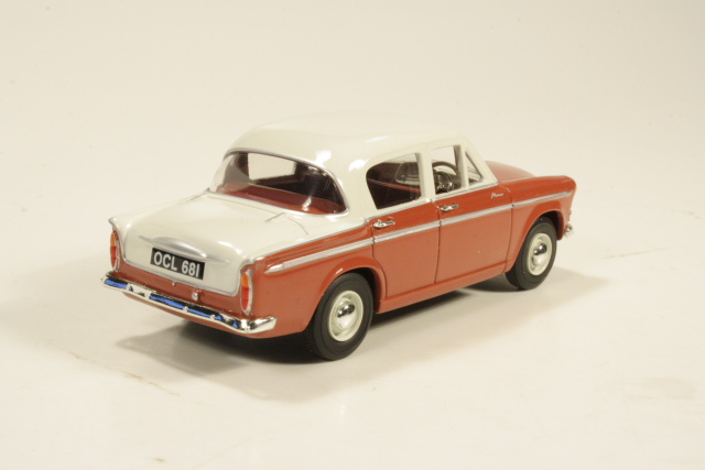 Hillman Minx III A, red/white