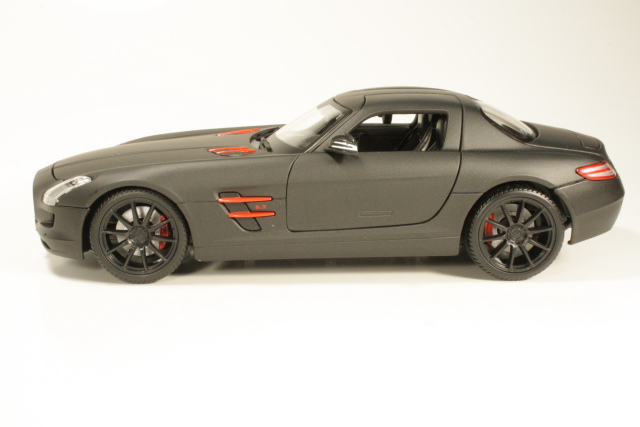 Mercedes SLS AMG, mattamusta