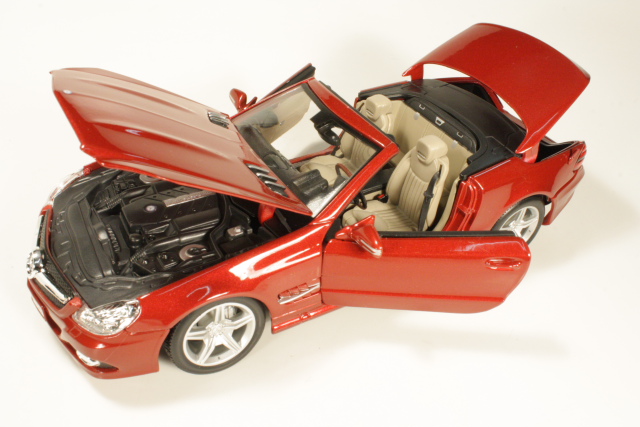 Mercedes SL550 Cabriolet 2009, punainen