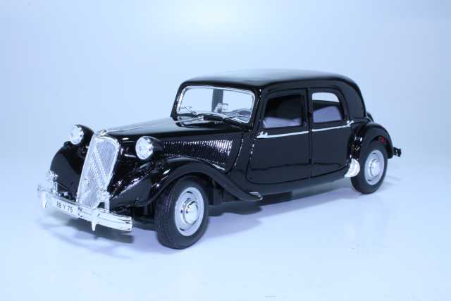 Citroen 15CV 1953, black