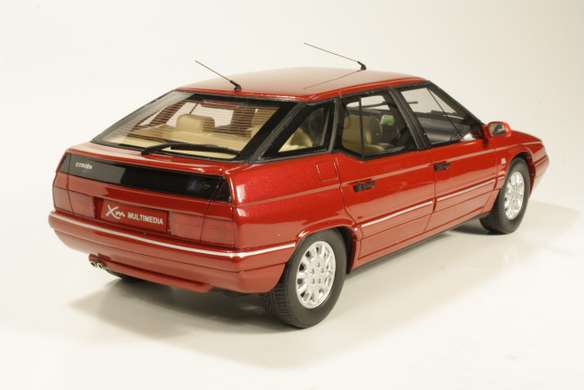 Citroen XM V6 24V Multimedia 1998, tummanpunainen