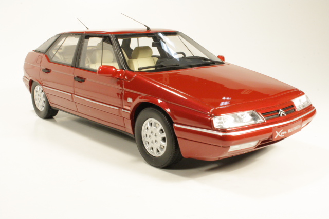 Citroen XM V6 24V Multimedia 1998, tummanpunainen