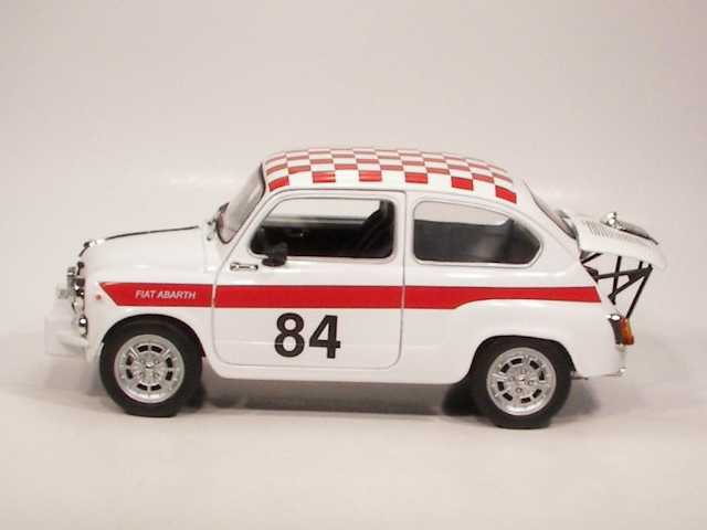 Fiat Abarth 850 TC 1961 no.84, valkoinen