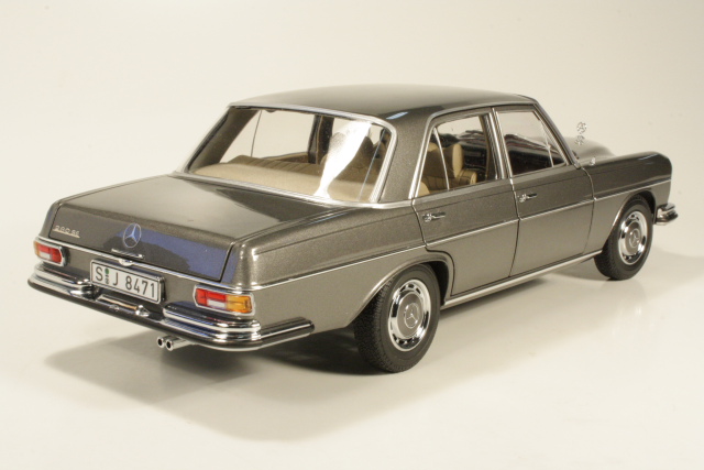 Mercedes 280SE (w108) Sedan 1969, metallinharmaa - Sulje napsauttamalla kuva