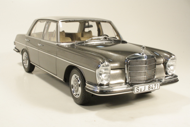 Mercedes 280SE (w108) Sedan 1969, metallinharmaa - Sulje napsauttamalla kuva