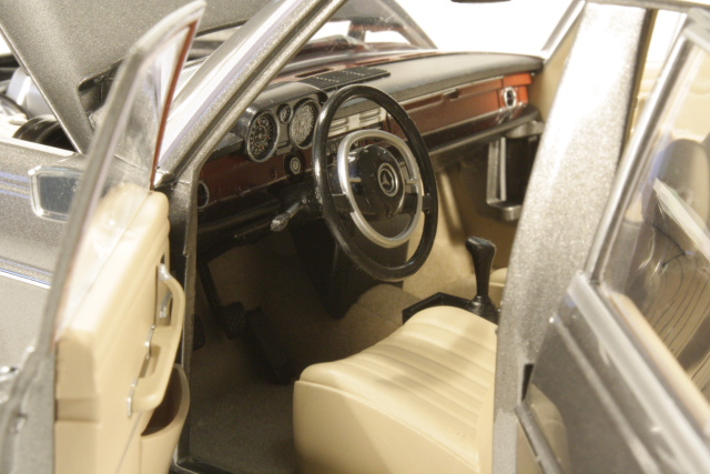 Mercedes 280SE (w108) Sedan 1969, grey metal