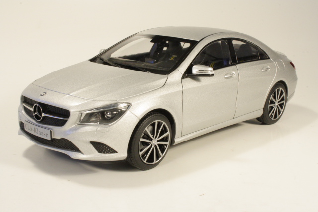 Mercedes CLA 2013, silver