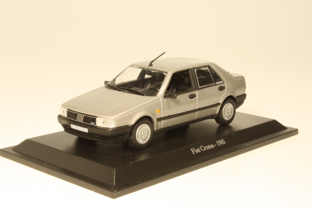 Fiat Croma 1985, metallinharmaa