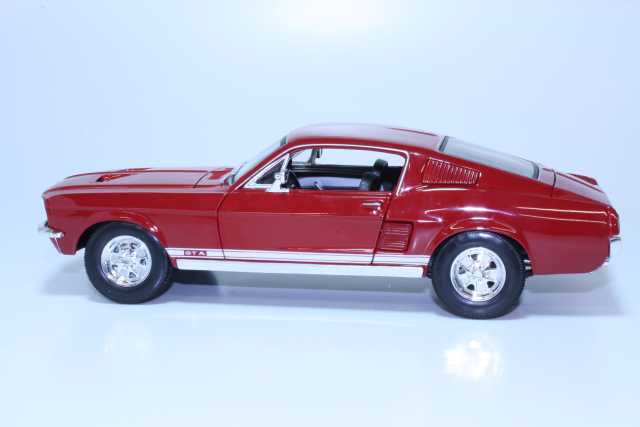 Ford Mustang Fastback 1967, red