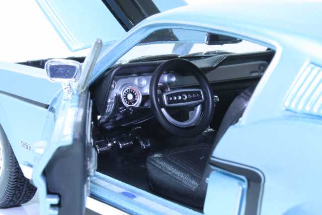 Ford Mustang GT Cobra Jet 1968, blue