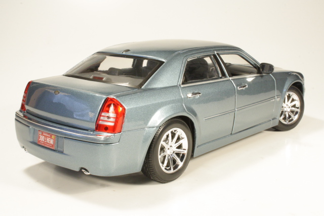 Chrysler 300 C Hemi, sininen - Sulje napsauttamalla kuva