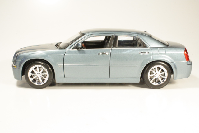 Chrysler 300 C Hemi, sininen - Sulje napsauttamalla kuva