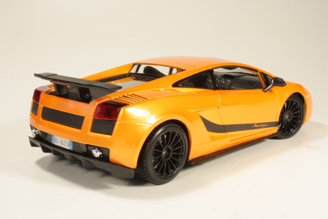 Lamborghini Gallardo Superleggera 2007, oranssi - Sulje napsauttamalla kuva