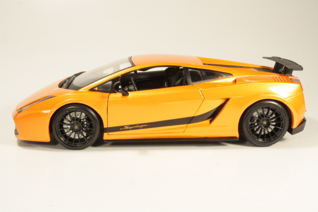 Lamborghini Gallardo Superleggera 2007, orange