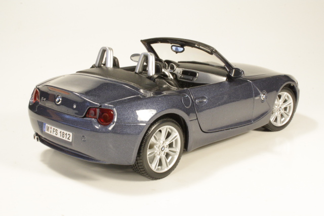 BMW Z4 Cabrio, sininen