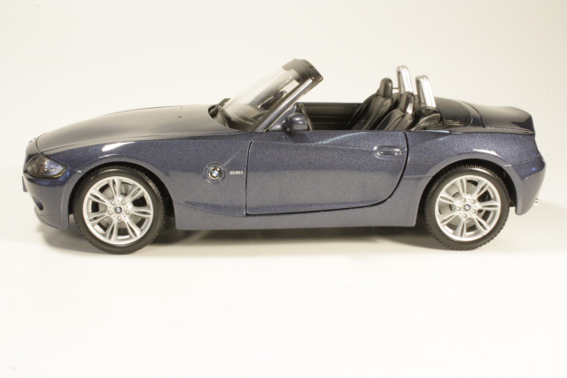 BMW Z4 Cabrio, sininen