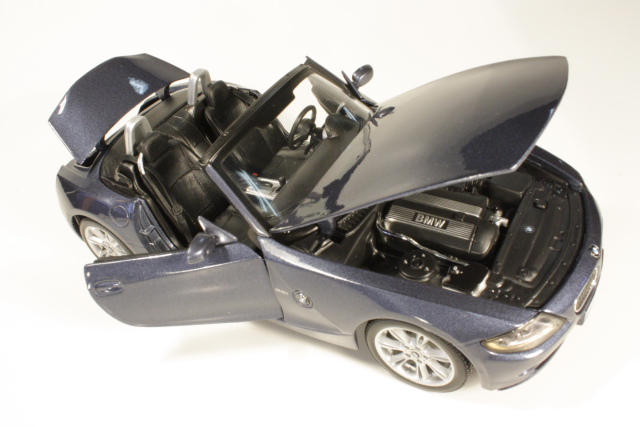BMW Z4 Cabrio, sininen