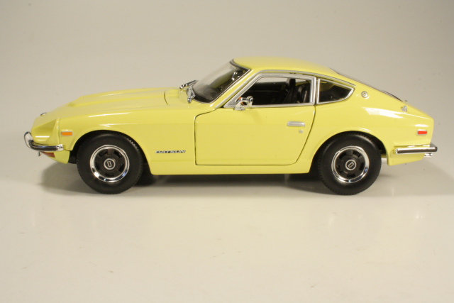 Datsun 240Z 1971, keltainen