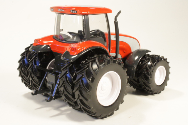 Valtra S Series, red "Double Wheels"