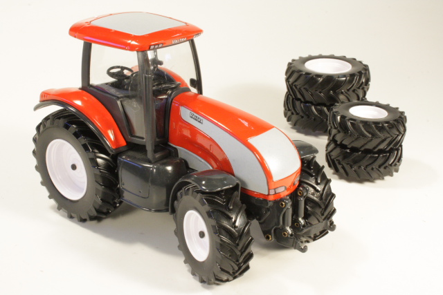 Valtra S Series, red "Double Wheels"