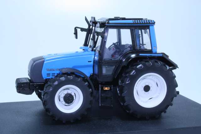 Valtra Mezzo Hi-Tech 6850, blue