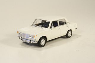 Fiat 125P, white