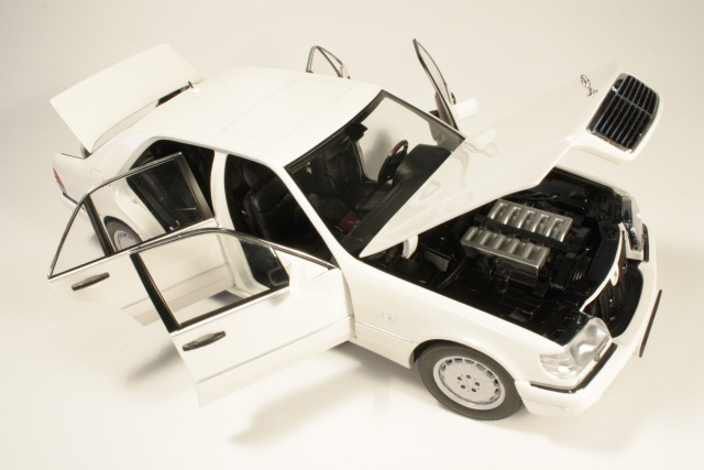 Mercedes S600 (w140) 1997, white