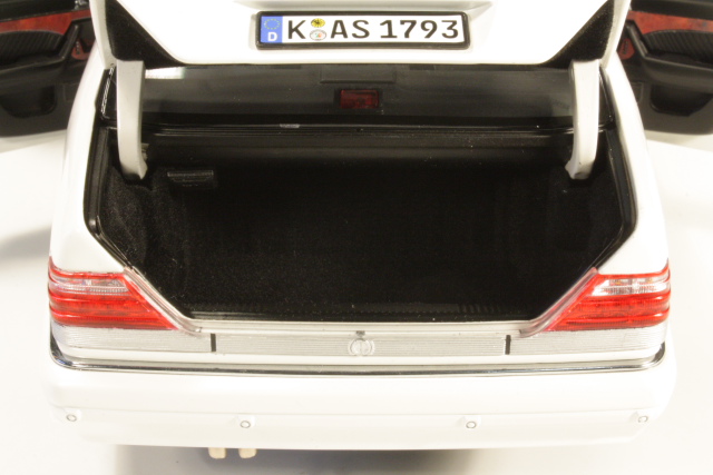 Mercedes S600 (w140) 1997, white