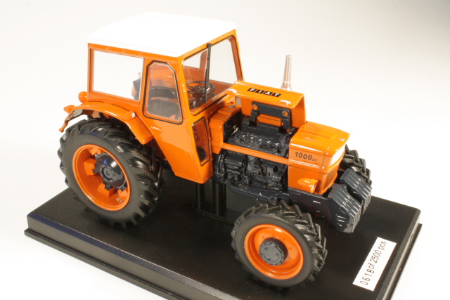 Fiat 1000 DT 1972 with Desmarais's cab, orange