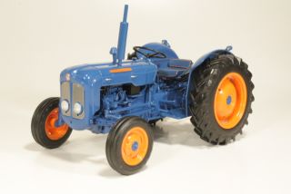 Fordson Dexta 1960, blue