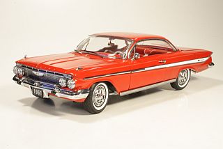 Chevrolet Impala Sport Coupe 1961, red