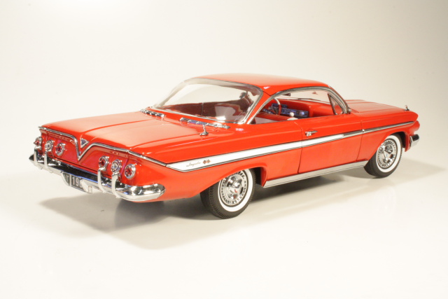 Chevrolet Impala Sport Coupe 1961, punainen
