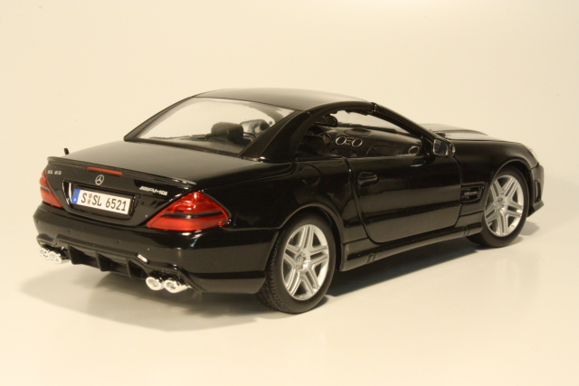 Mercedes SL65 AMG, musta