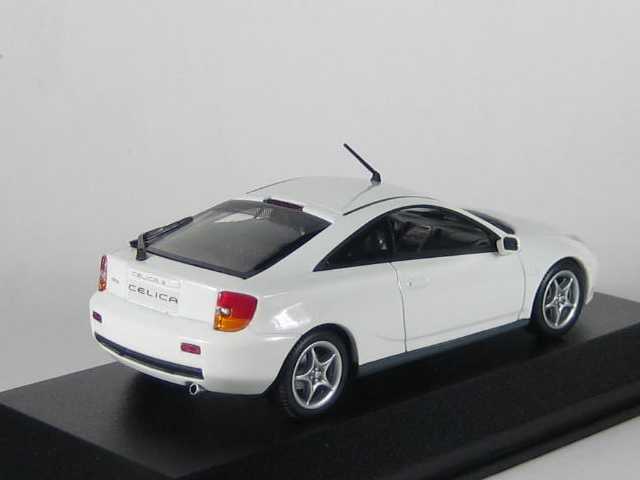 Toyota Celica (T230) 2000, valkoinen