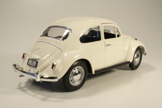 VW Kupla 1967, kermanvalkoinen - Sulje napsauttamalla kuva